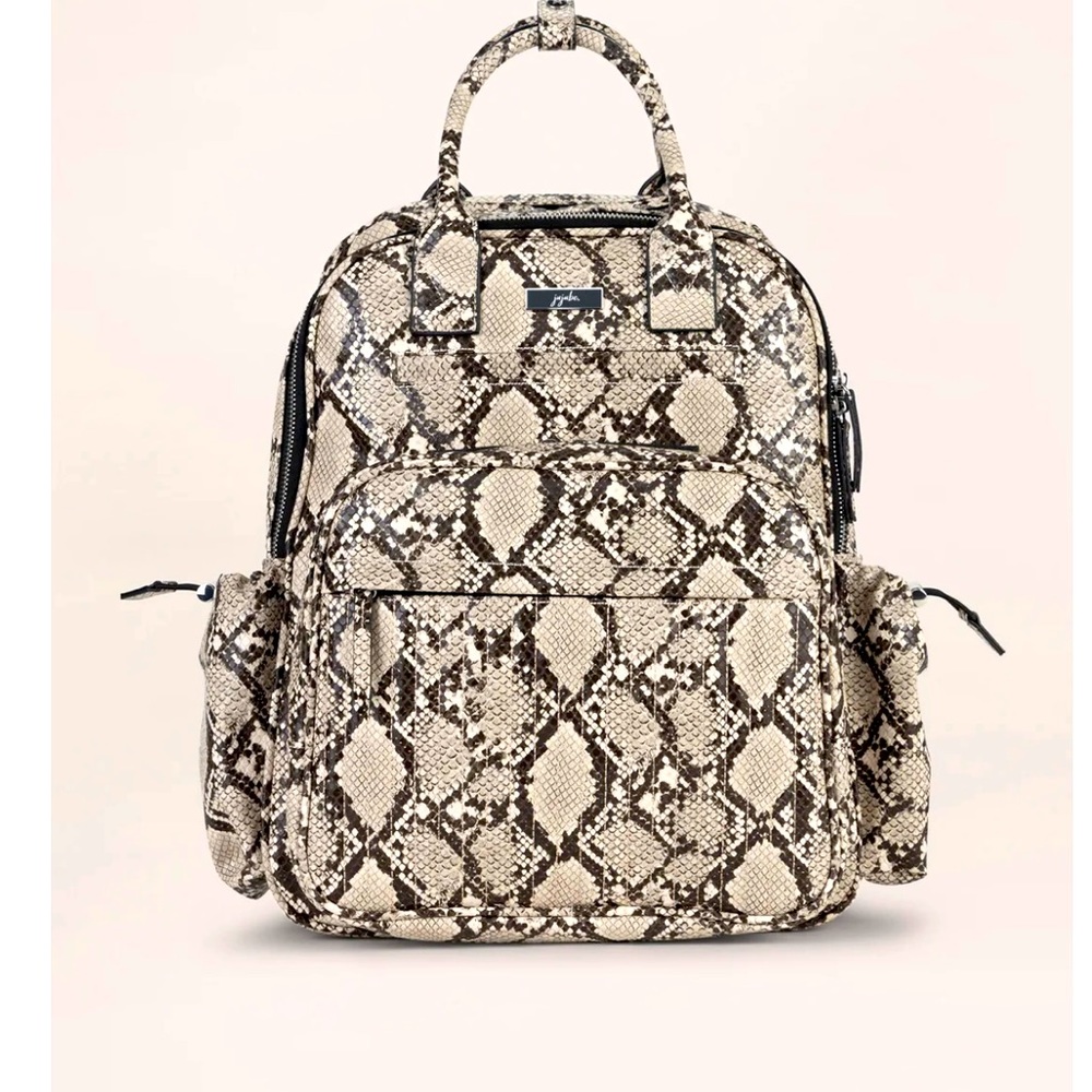 ✨✨BRAND NEW!!! ✨Absolutely Stunning Jujube million pockets deluxe back pack!!